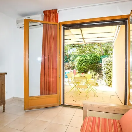 2 Bedroom Awesome In Apartmán Belgodère